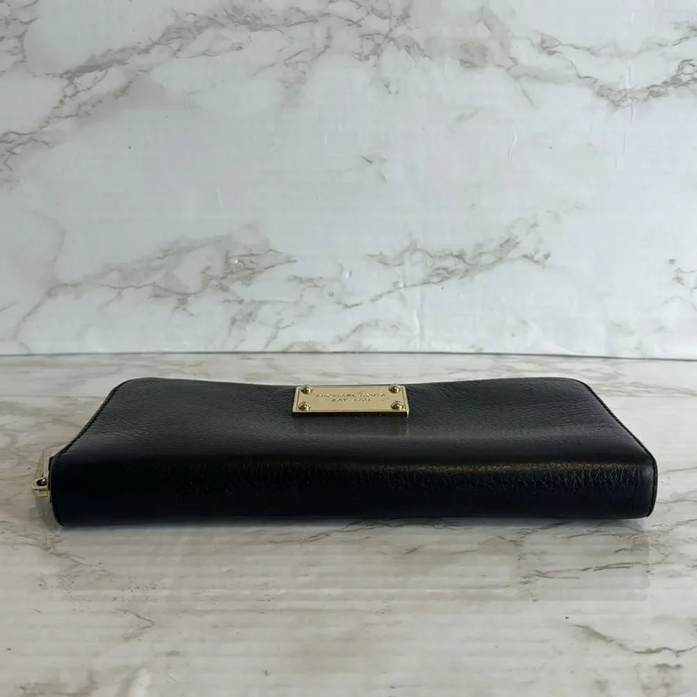 Michael‎ Kors Black Continental Zip Leather Wallet